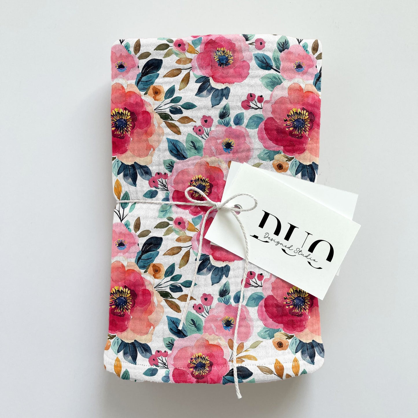 Red Pink Green Watercolour Digital Seamless Pattern