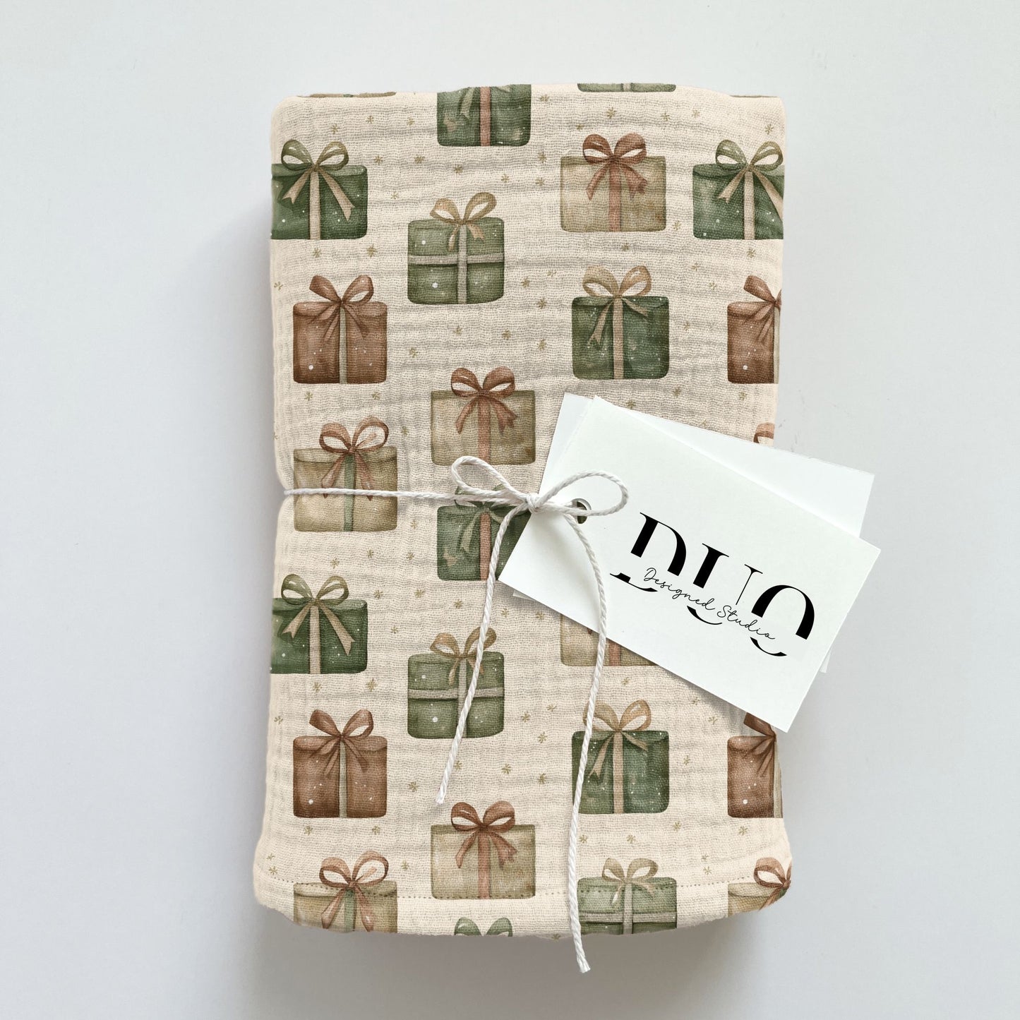 Rustic Christmas Gifts Digital Seamless Pattern
