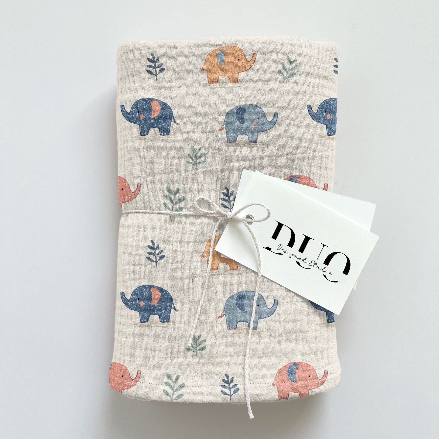 Simple Baby Elephants Digital Seamless Pattern