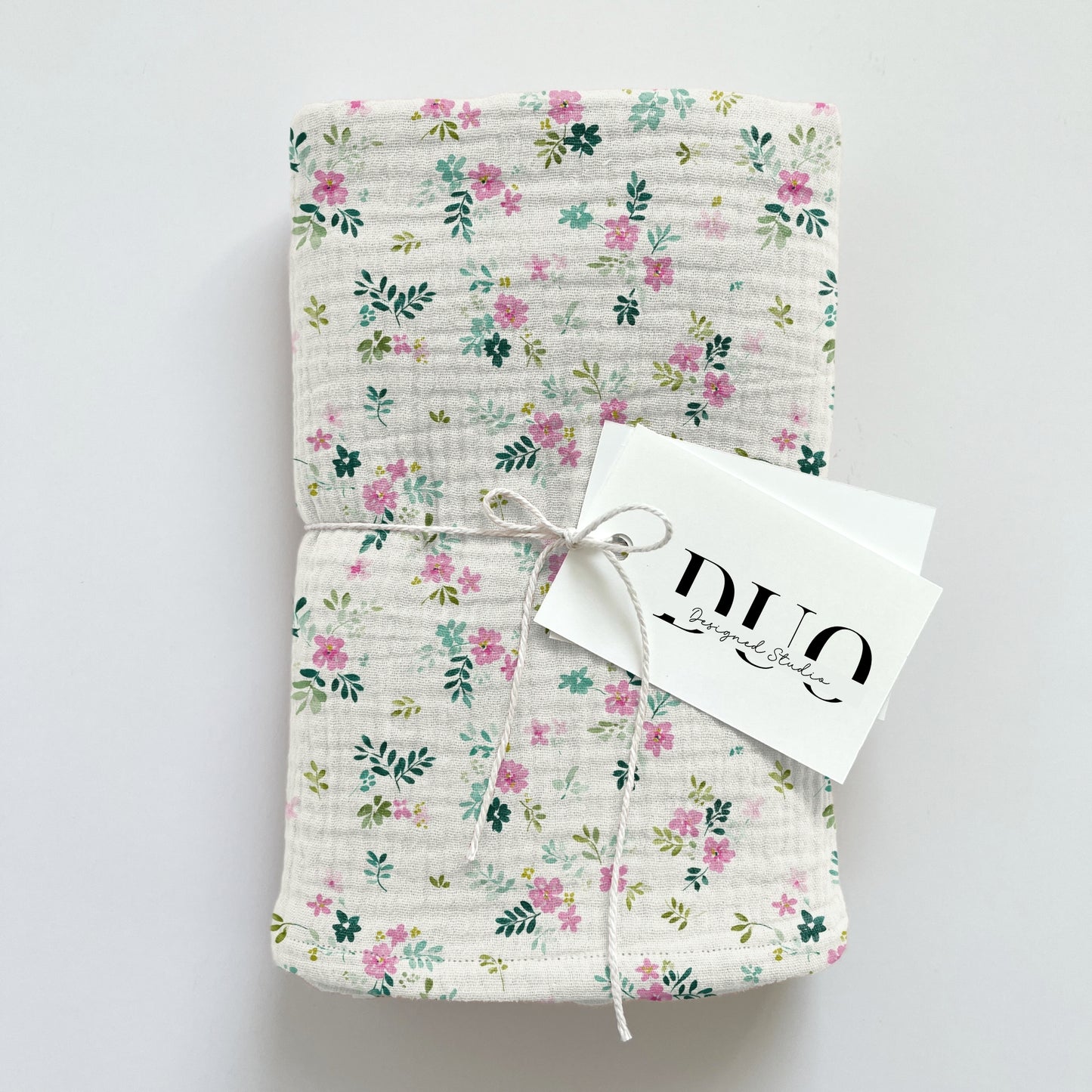 Sophia Ditsy Clusters Digital Seamless Pattern