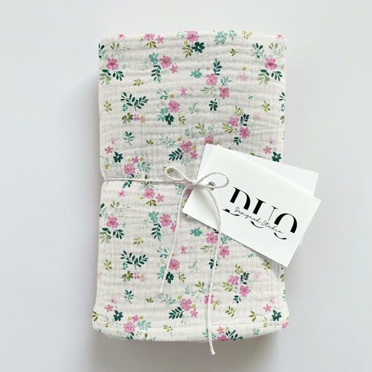 Sophia Ditsy Clusters Digital Seamless Pattern
