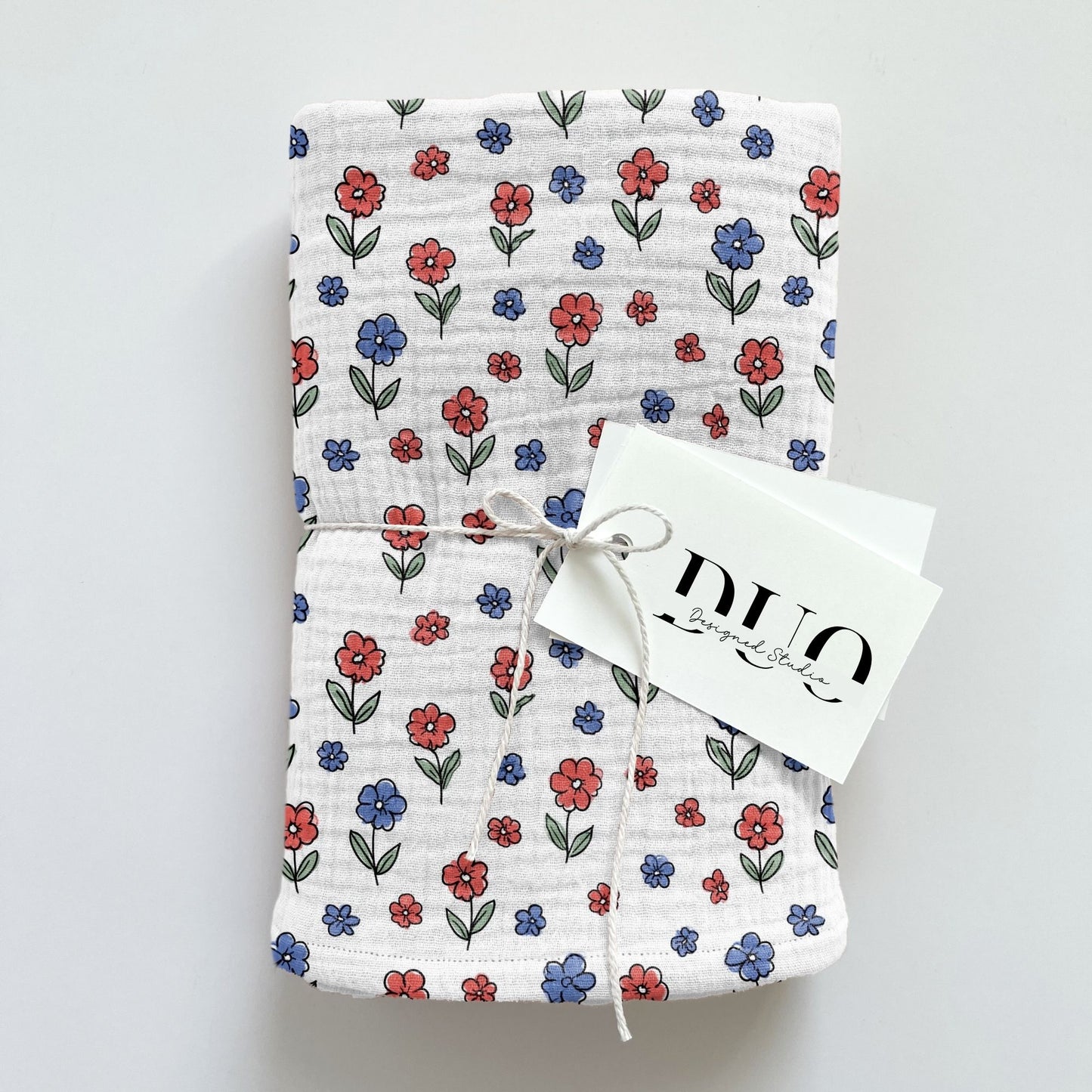 USA Tiny Ditsy Floral Digital Seamless Pattern