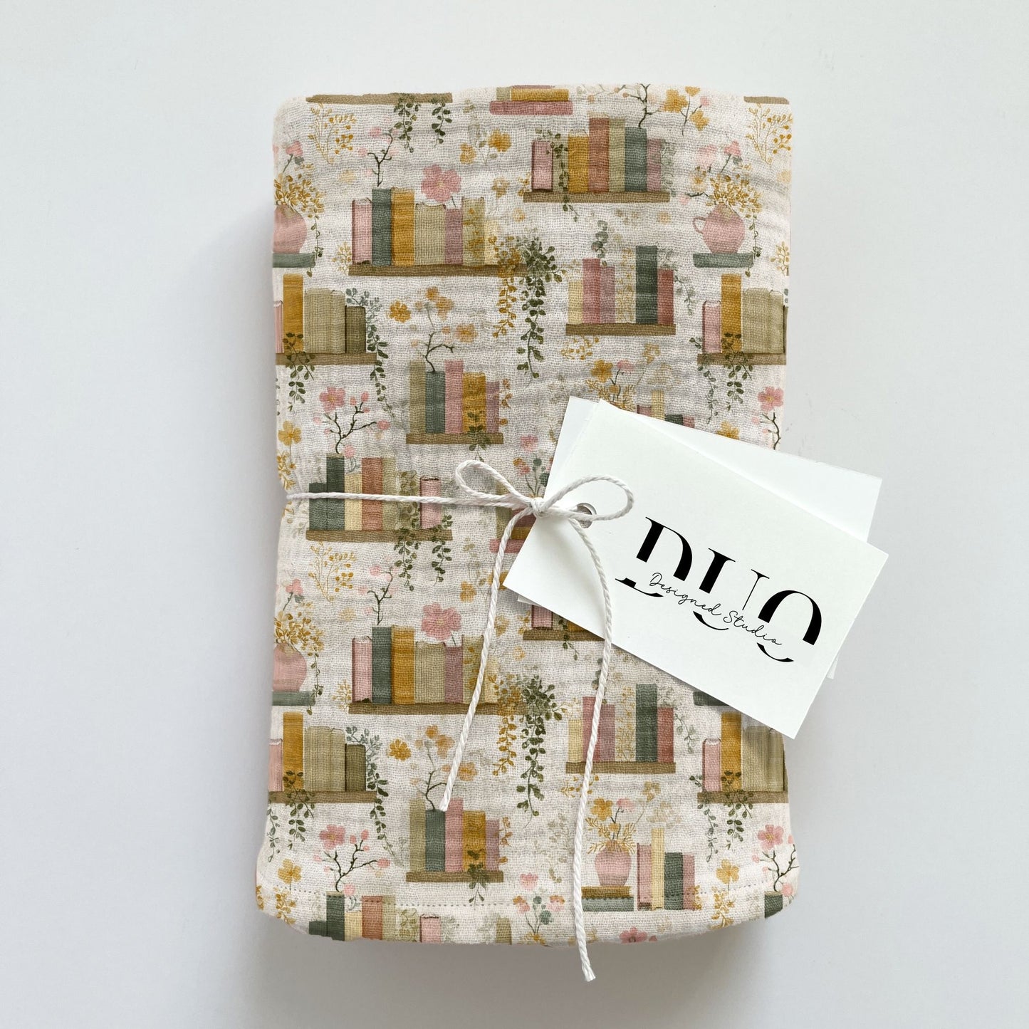 Vintage Floral Shelves Digital Seamless Pattern