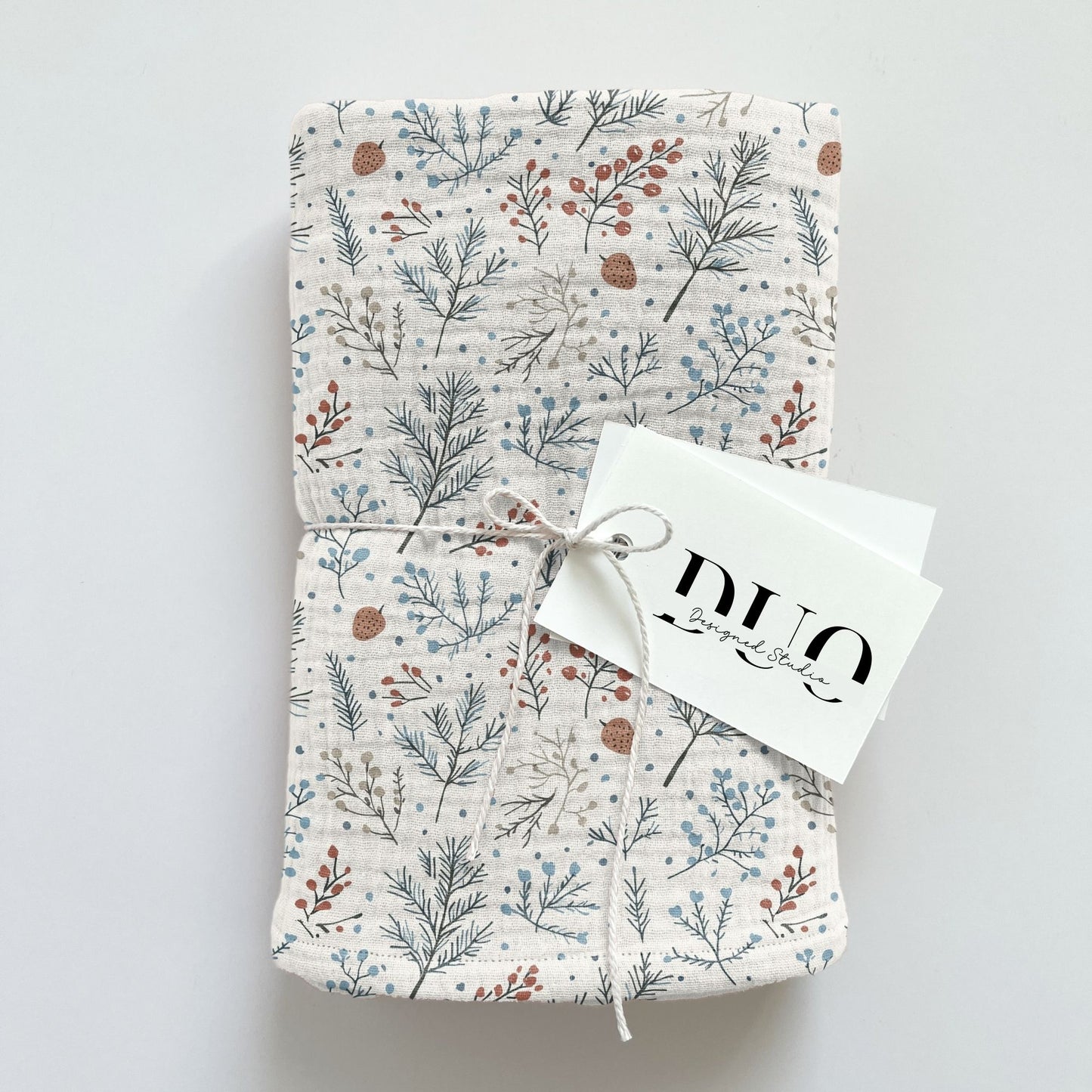 Winter Foliage Digital Seamless Pattern